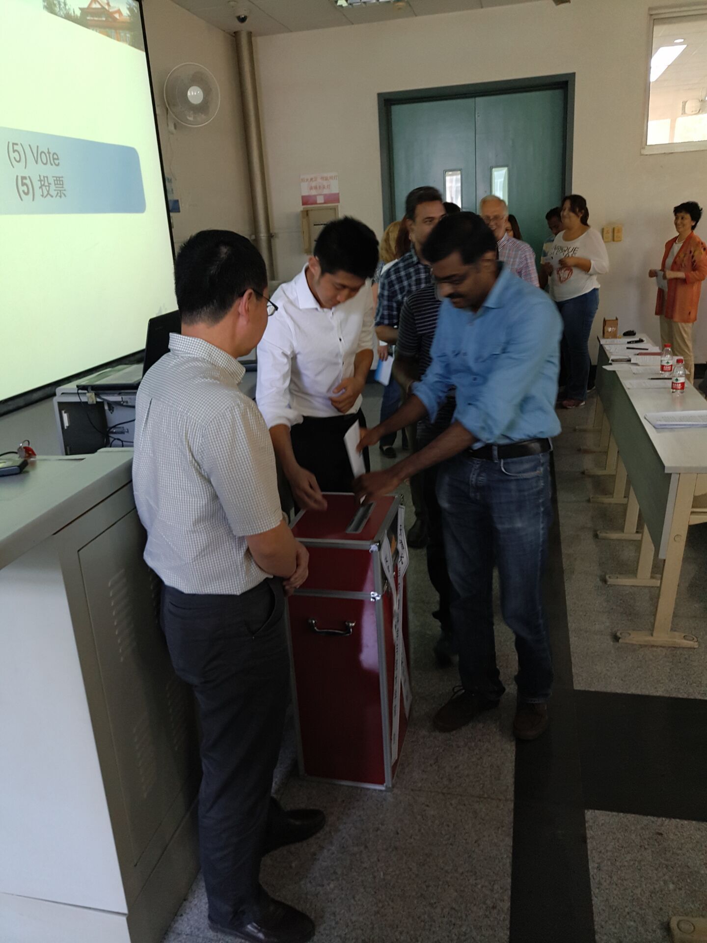 391246.jpg W020160525482485889720.jpg